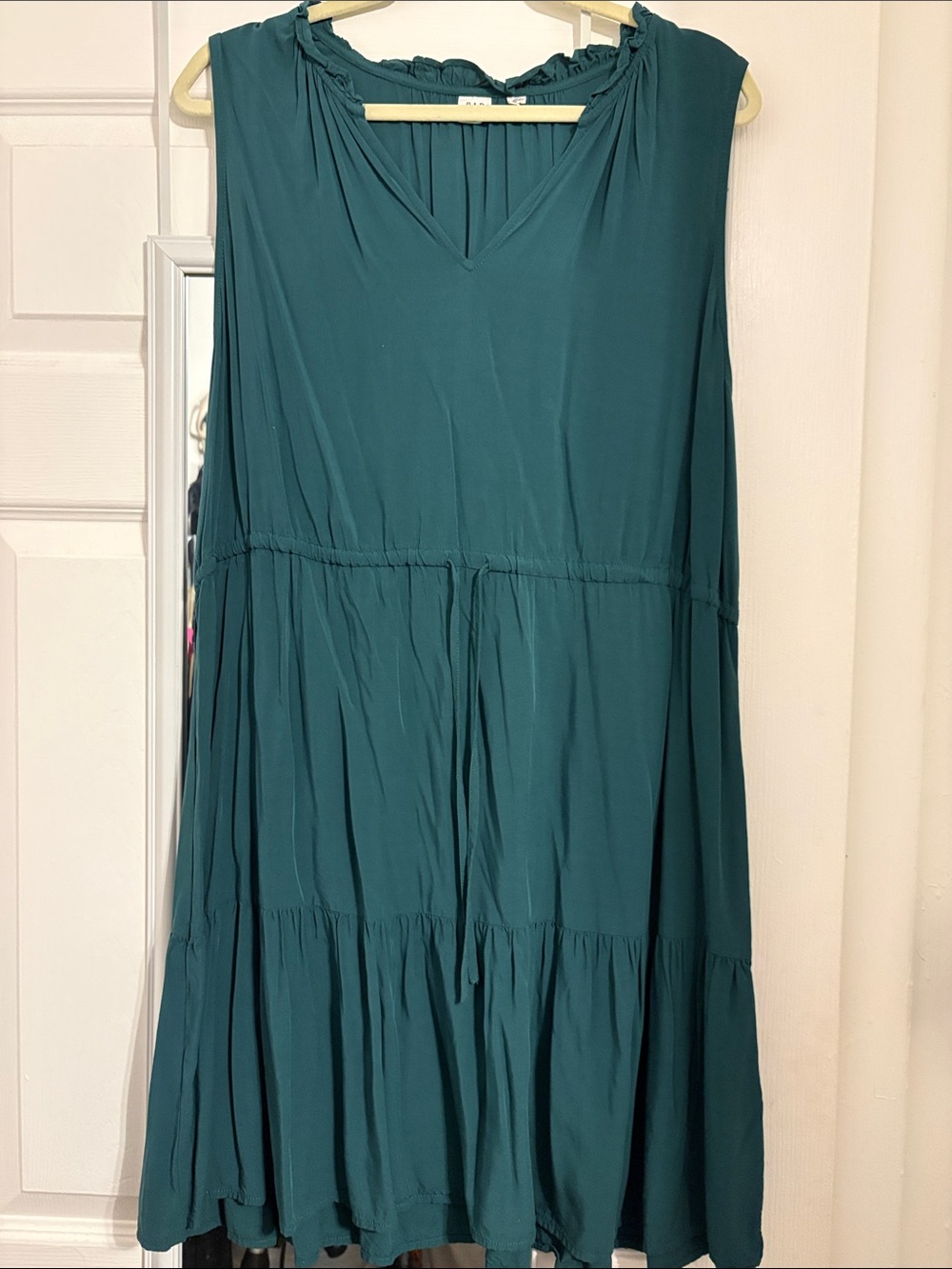 GAP Teal Sleeveless Tiered V-Neck Dress size XL Pit to Pit 24 Length 37